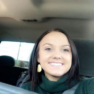 Meet your Posher, Meagan